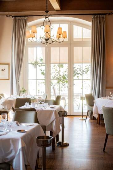 Chateau des comtes de Challes · Restaurant Challes-les-Eaux