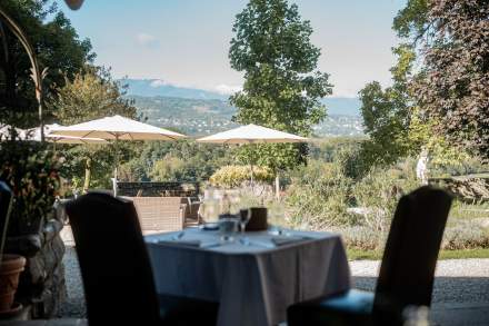 Chateau des comtes de Challes · Restaurant Challes-les-Eaux